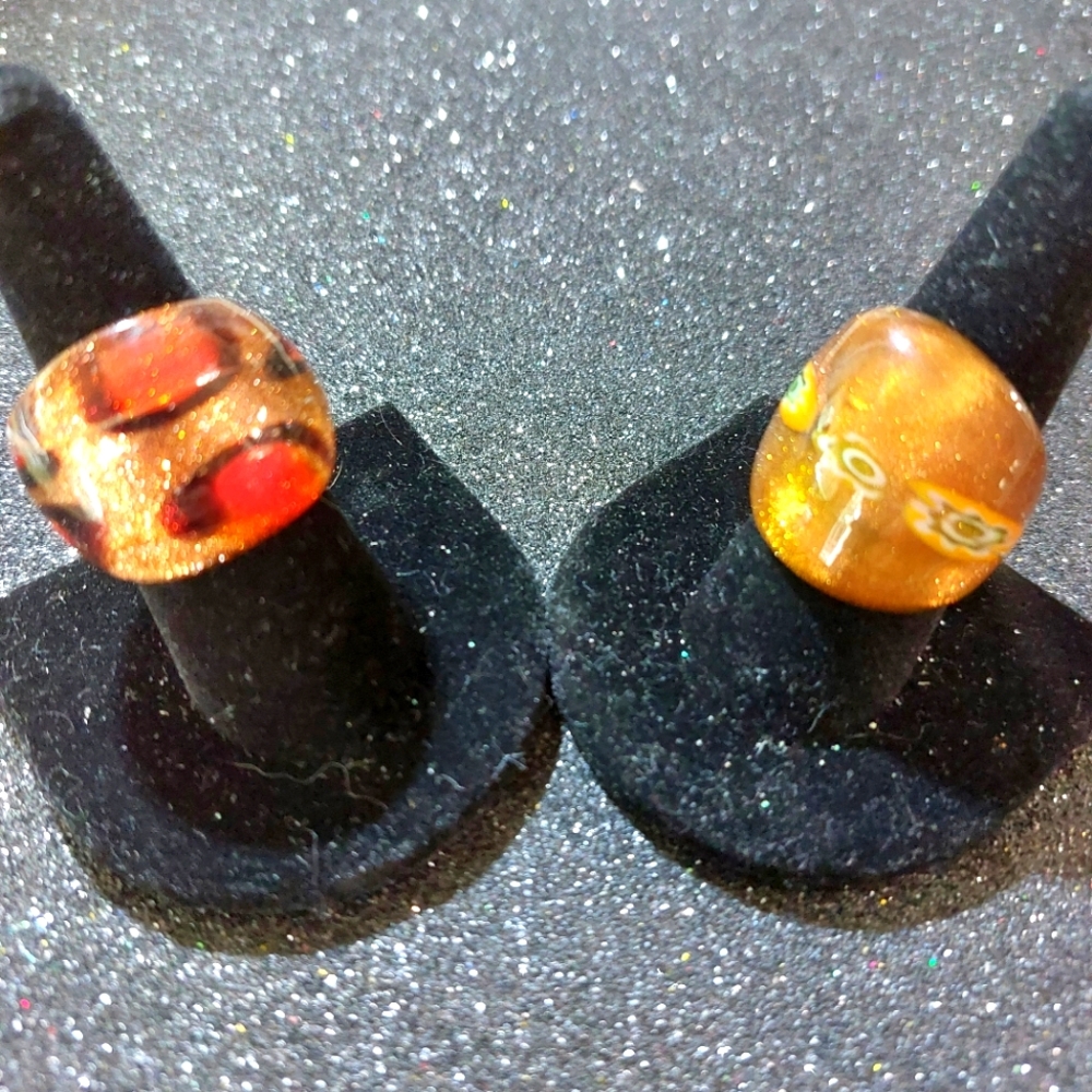 Blown Glass in the Murono Style Estate Rings Lot of Two